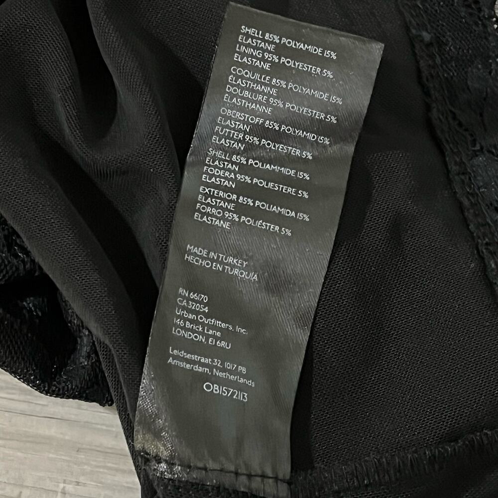 By Anthropologie Womens VNeck Lace Ruched Sleeve Blouse Size Extra Small - Picture 7 of 10